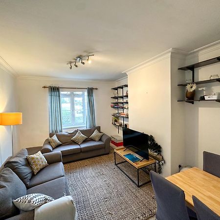 Appartement 2 Bed Flat - Short Walk From Brent Cross Station à Hendon Extérieur photo