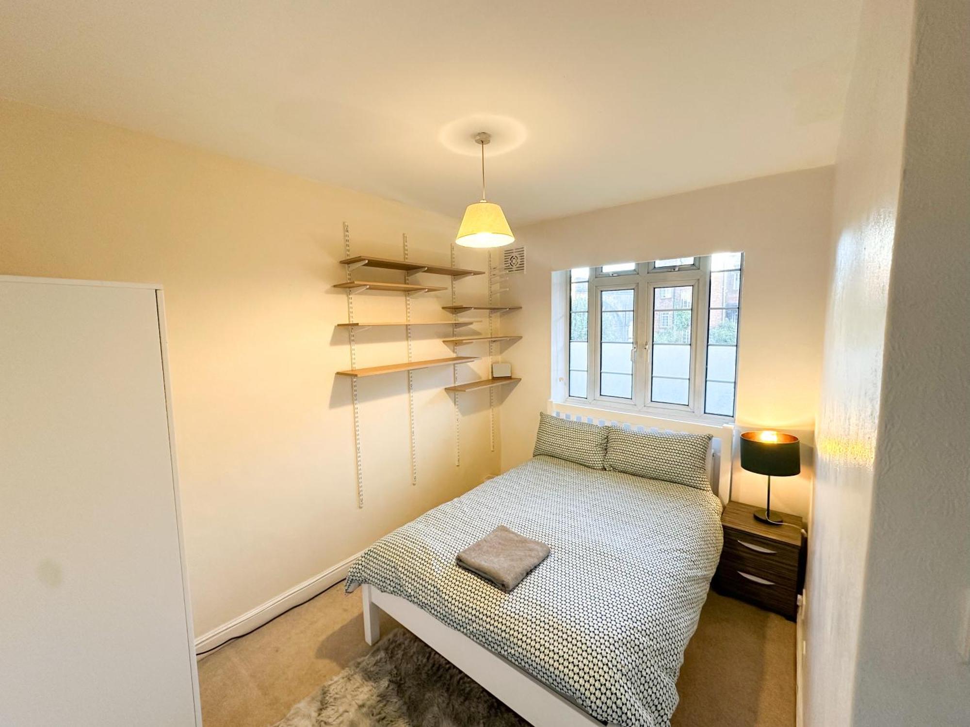 Appartement 2 Bed Flat - Short Walk From Brent Cross Station à Hendon Extérieur photo