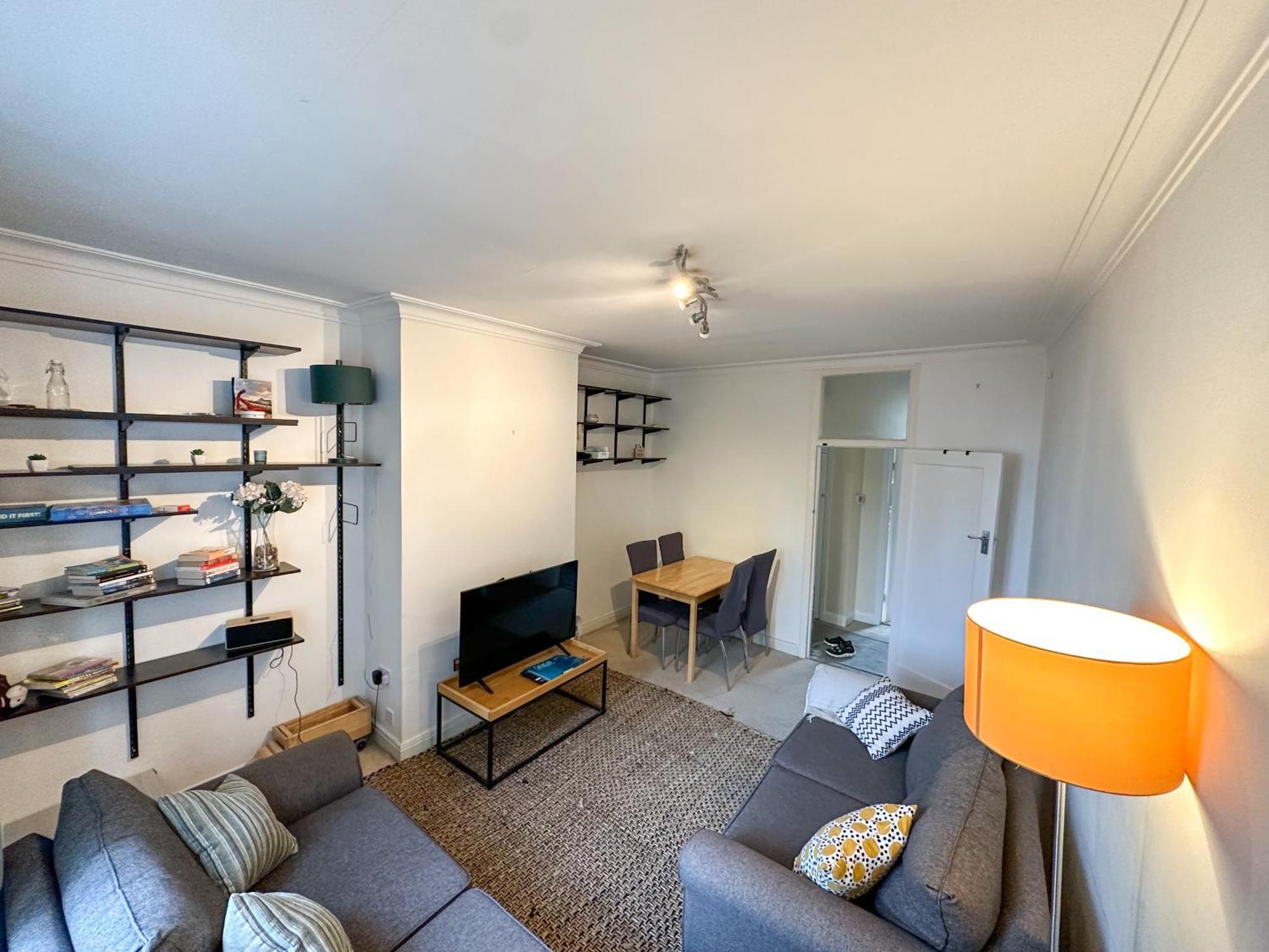 Appartement 2 Bed Flat - Short Walk From Brent Cross Station à Hendon Extérieur photo